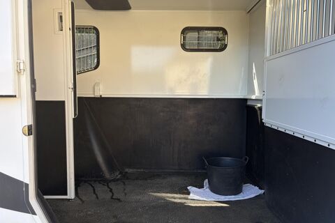 Boxer Peugeot 3.0 HDi 180 MTM Camion 2 chevaux 5 places 41 800 km 2013 occasion 78760 Jouars-Pontchartrain