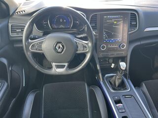 M&eacute;gane 1.2 Energy TCe - 130 IV BERLINE Intens PHASE 1 2017 occasion 49070 Beaucouz&eacute;