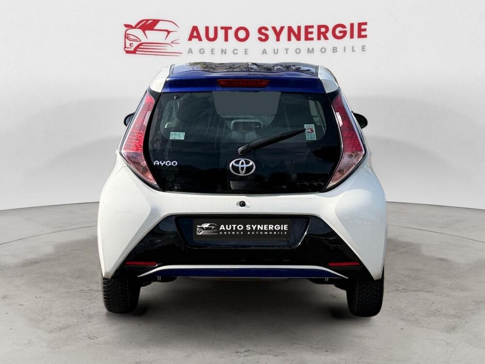 Aygo 1.0 VVT-i II 2017 x-play PHASE 1 2017 occasion 13400 Aubagne