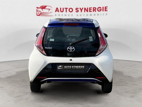 Aygo 1.0 VVT-i II 2017 x-play PHASE 1 2017 occasion 13400 Aubagne