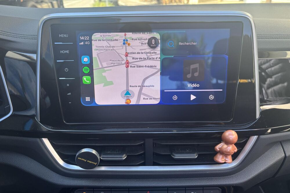 T-ROC 1.5 TSI 150 R-Line - CarPlay - Sieges & Volant Chauffants 2022 occasion 78760 Jouars-Pontchartrain