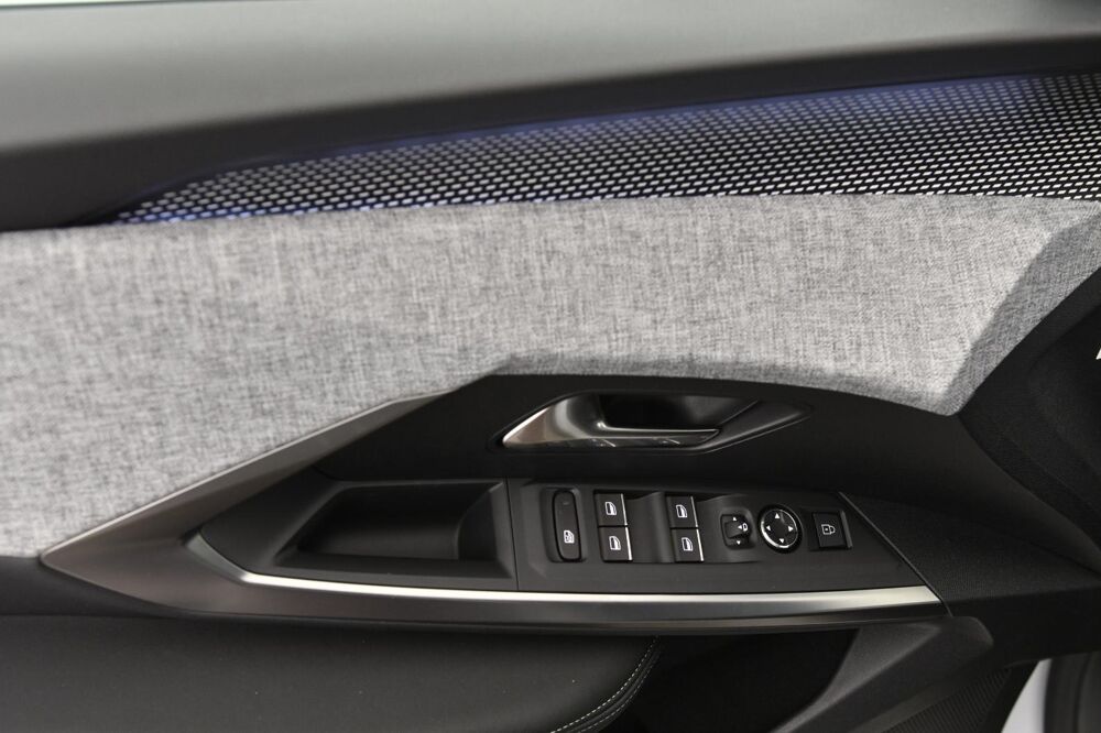 5008 Hybrid 136 e-DCS6 GT +VISIO 360 2025 occasion 17500 Jonzac