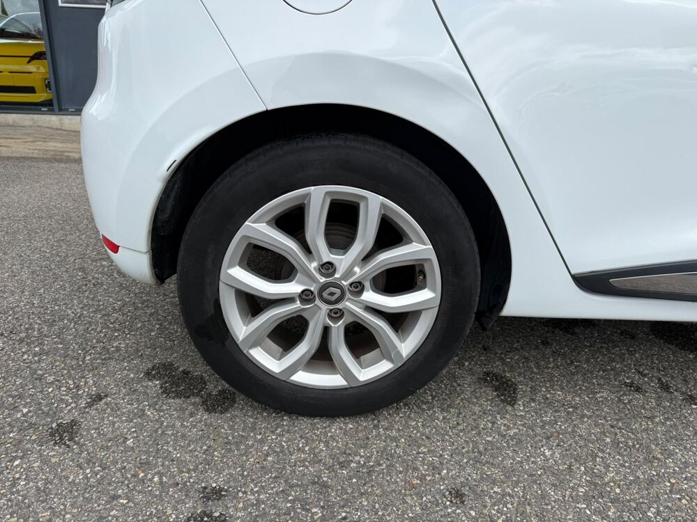 Clio IV 0.9 Energy TCe 90 Intens, 10990? ou 233,48? par mois pend 2016 occasion 31660 Bessi&egrave;res