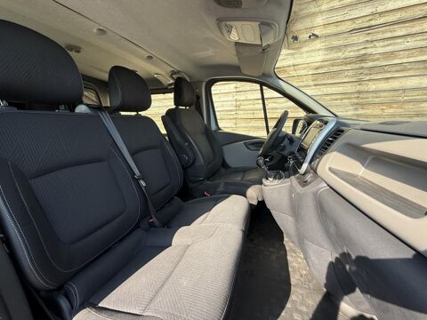 Trafic L1H1 1200 Kg 1.6 dCi - 120 III CABINE APPROFONDIE Fourgon C 2016 occasion 19100 Brive-la-Gaillarde