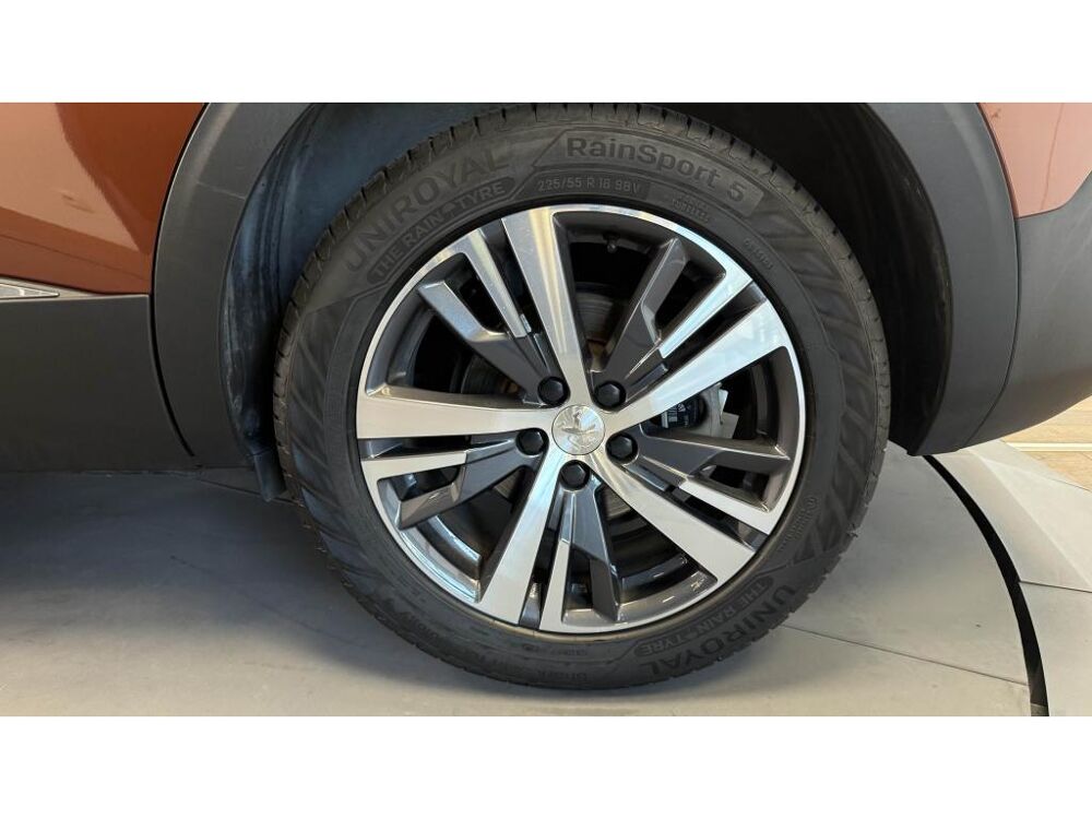 5008 BlueHDi 130 EAT8 Allure Phase 2 - 2022 - CARPLAY - CAMERA - 2022 occasion 60740 Saint-Maximin