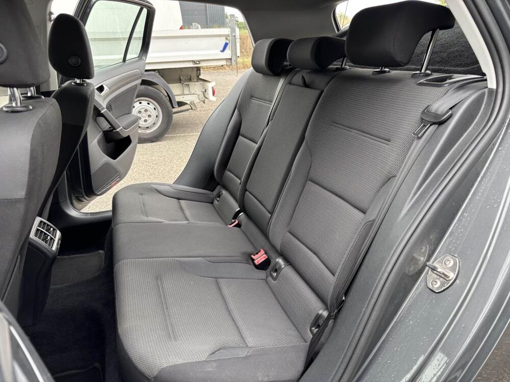 Golf 1.6 16V TDI CR - 115 - BV DSG 7 VII BERLINE Confortline 2017 occasion 47200 Saint-Pardoux-du-Breuil