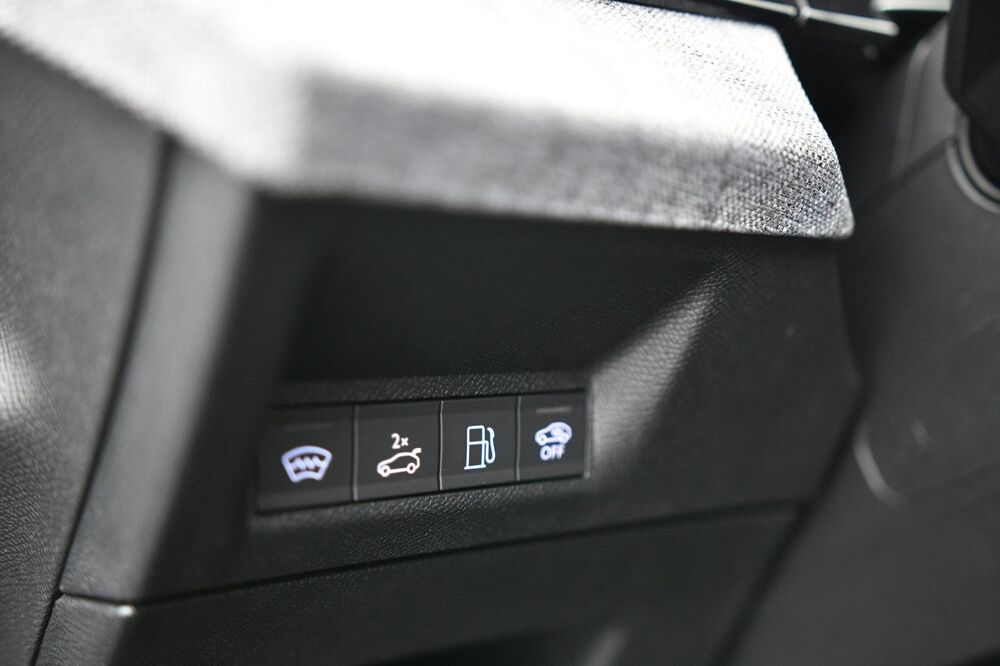 5008 Plug-in Hybrid 225 ch e-DCS7 GT occasion 17130 Montendre