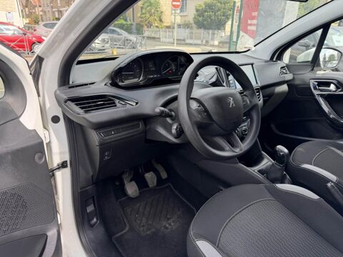 208 1.2i PureTech - 82 Style clim 2016 occasion 19100 Brive-la-Gaillarde