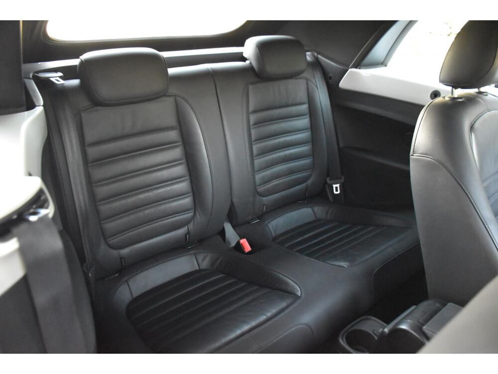 COCCINELLE II Coccinelle Cabriolet 1.4 16V TSI - 160 - BV DSG 7 COCCINELLE 2013 occasion 06250 Mougins