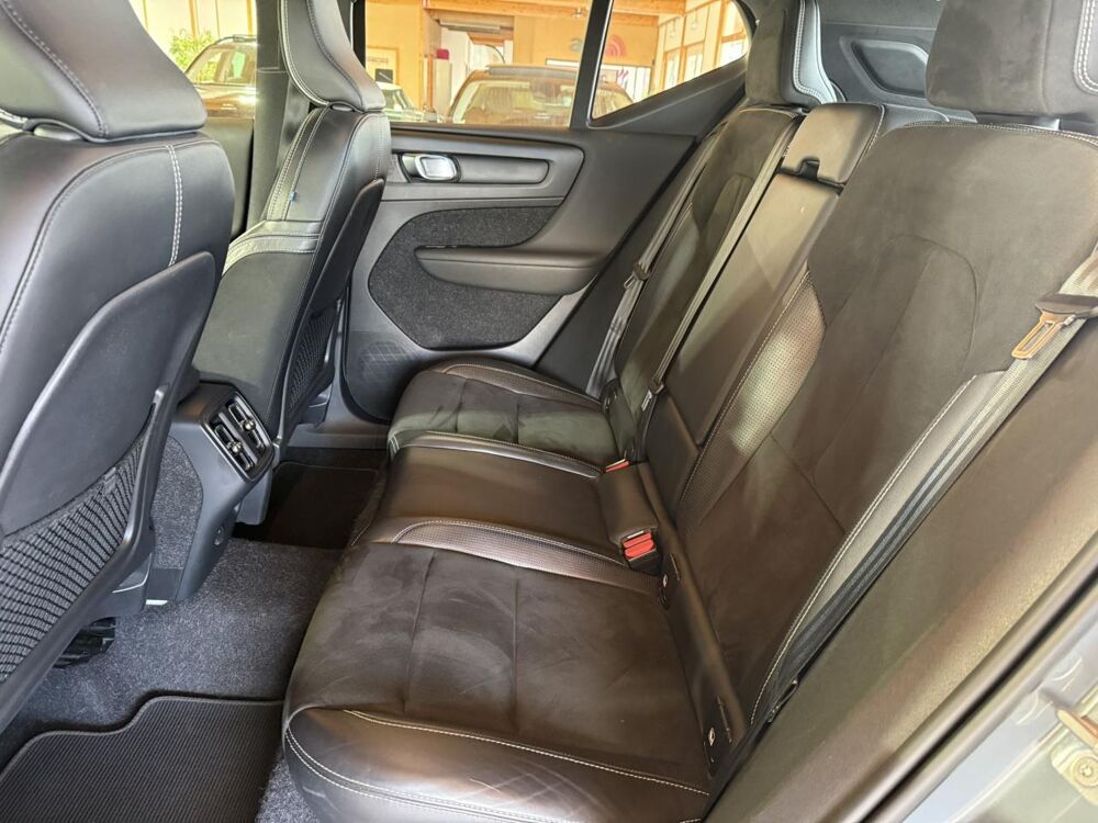 XC40 D3 - 150 - BVA Geartronic R-Design / Full entretien / GARA 2019 occasion 33700 M&eacute;rignac