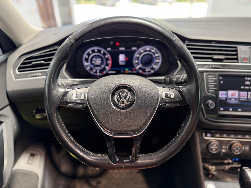 Tiguan 1.4 TSI 150CH ACT CARAT EXCLUSIVE DSG BVA GARANTIE 12 MOIS 2017 occasion 16000 Angoul&ecirc;me