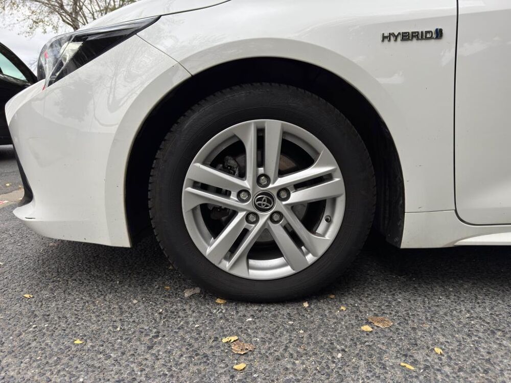 Corolla Hybride 122h - BV CVT 2020 - BERLINE Design 2020 occasion 77185 Lognes