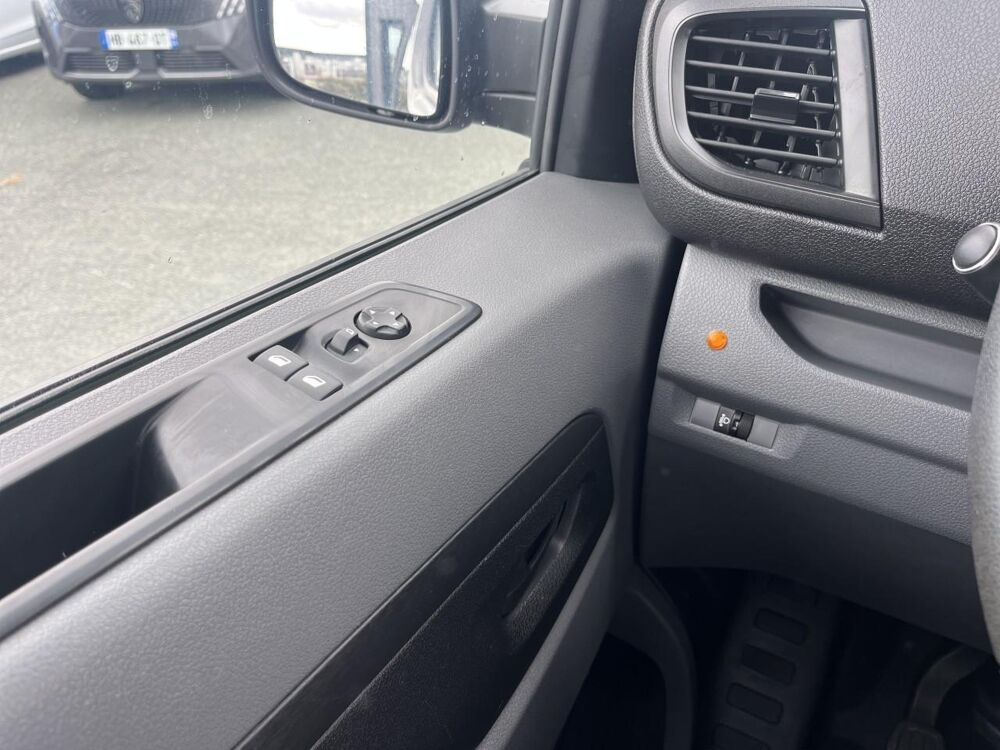 Traveller 1.5 bluehdi 120 standard business 9pl 2020 occasion 33127 Saint-Jean-d'Illac