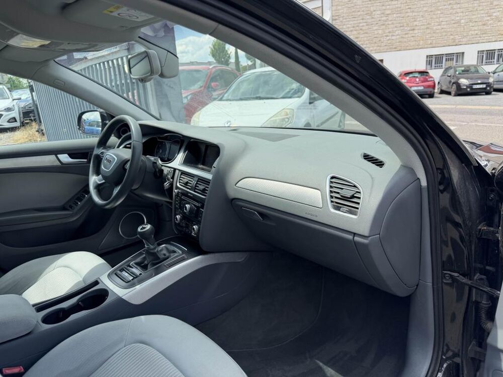 A4 2.0 TDI DPF Clean Diesel - 150 Ambiente clim + radar AR 2015 occasion 19100 Brive-la-Gaillarde