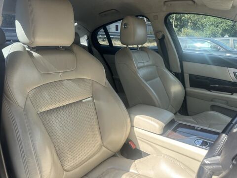 XF 3.0 D V6 S BVA Portfolio PHASE 2 RHD 2012 occasion 33450 Montussan