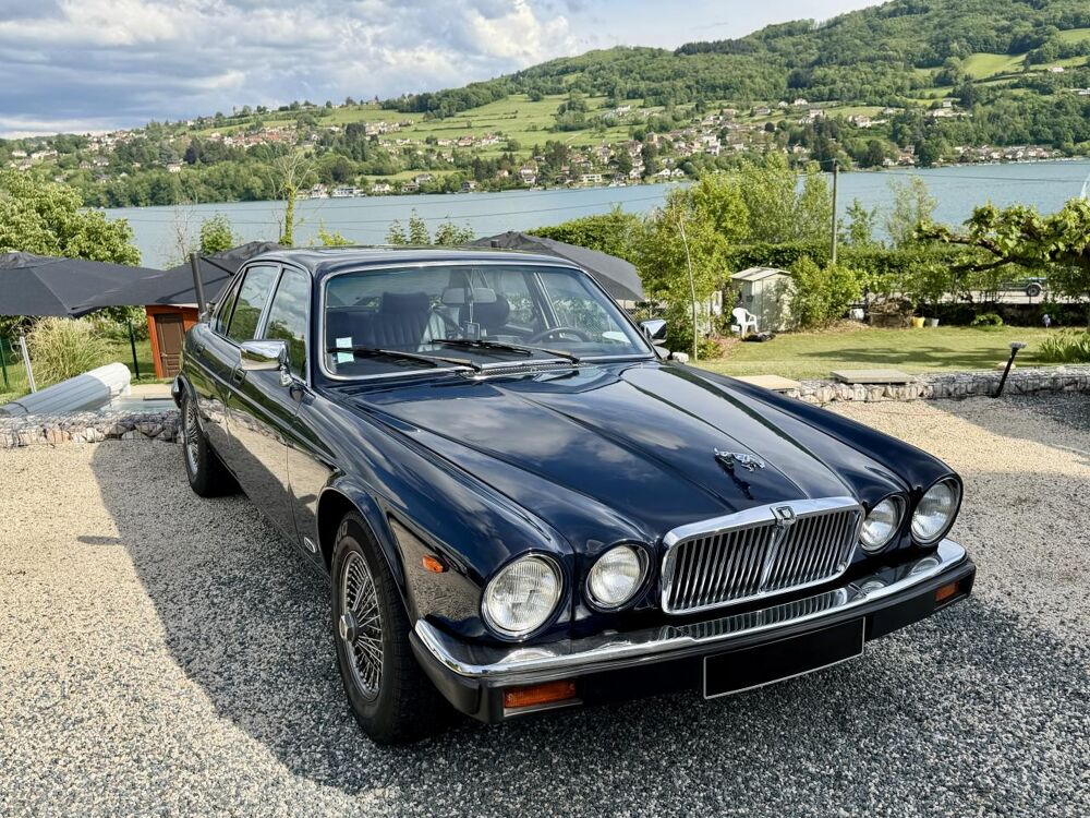XJ 12 SOVEREIGN BVA 1985 occasion 38330 Montbonnot-Saint-Martin