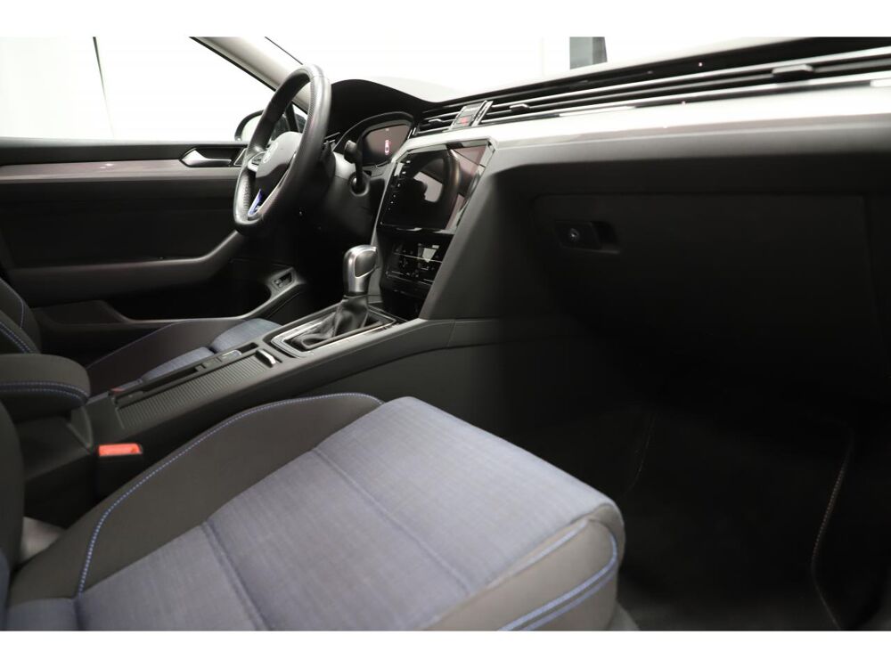 Passat VIII GTE 1.4 TSI 218 Hybrid DSG 6 2020 occasion 06550 La Roquette-sur-Siagne