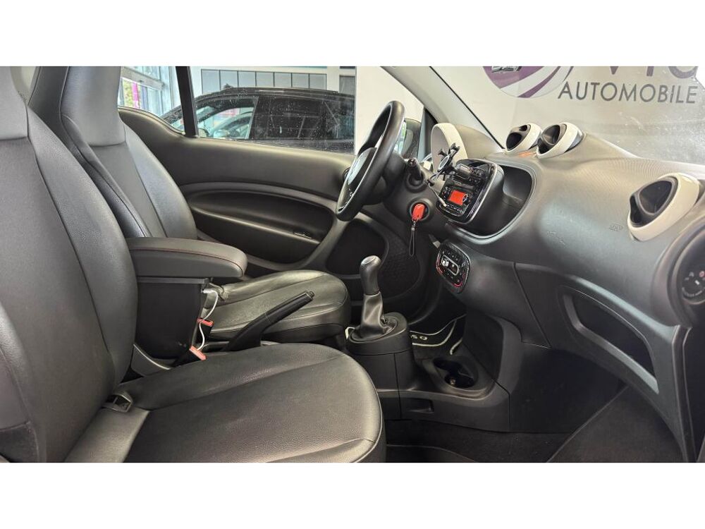 ForTwo Coupe 1.0i 71 S&S - Passion - 3&egrave;me main - Entretien Complet 2016 occasion 60740 Saint-Maximin