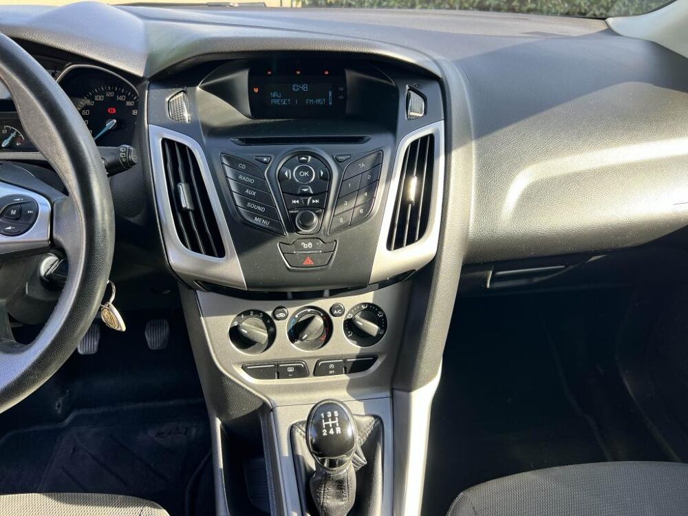 Focus TITANIUM - 100CH - RADARS - CLIM - DISTRIB OK 2012 occasion 13760 Saint-Cannat