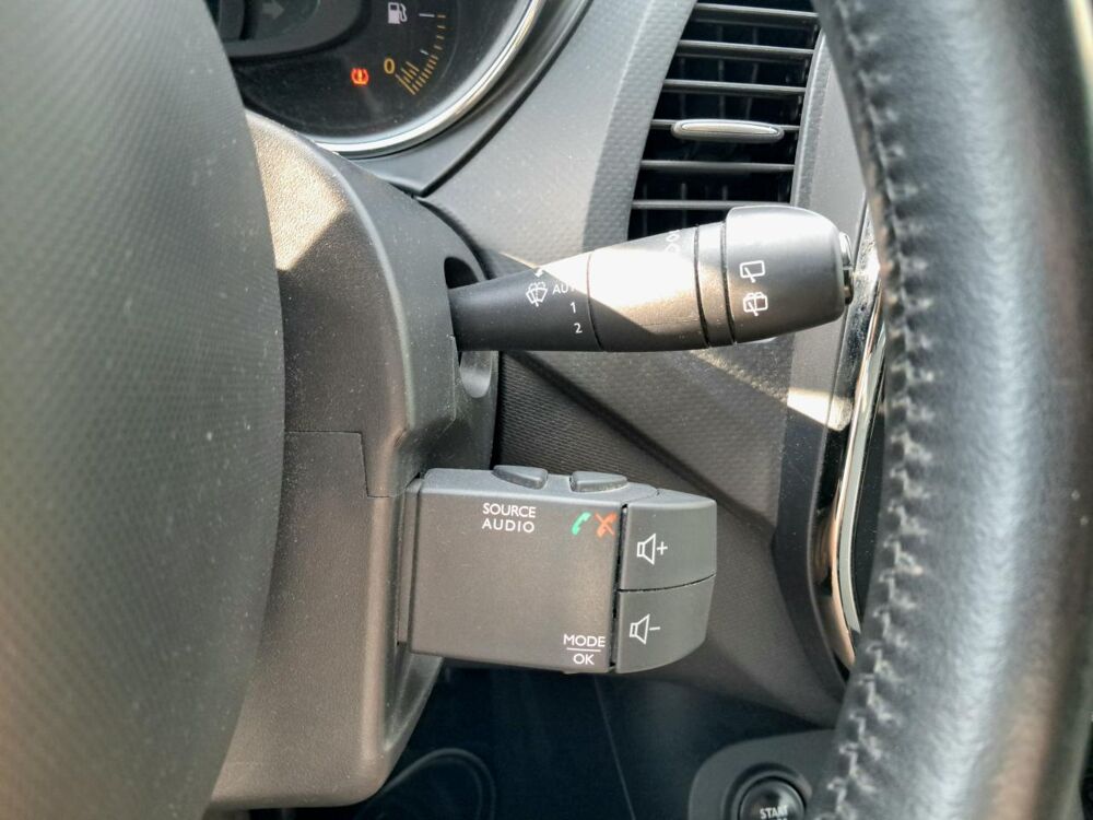 Captur INTENS 120CH - BOITE AUTO - CAMERA 2015 occasion 13760 Saint-Cannat