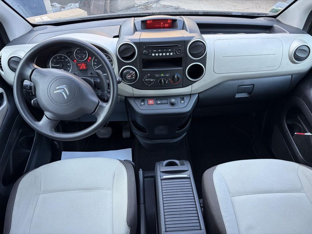 Berlingo 1.6 HDi - 100ch boite auto ETG6 / 2015 / suivi d\'entretien 2015 occasion 30260 Orthoux-S&eacute;rignac-Quilhan
