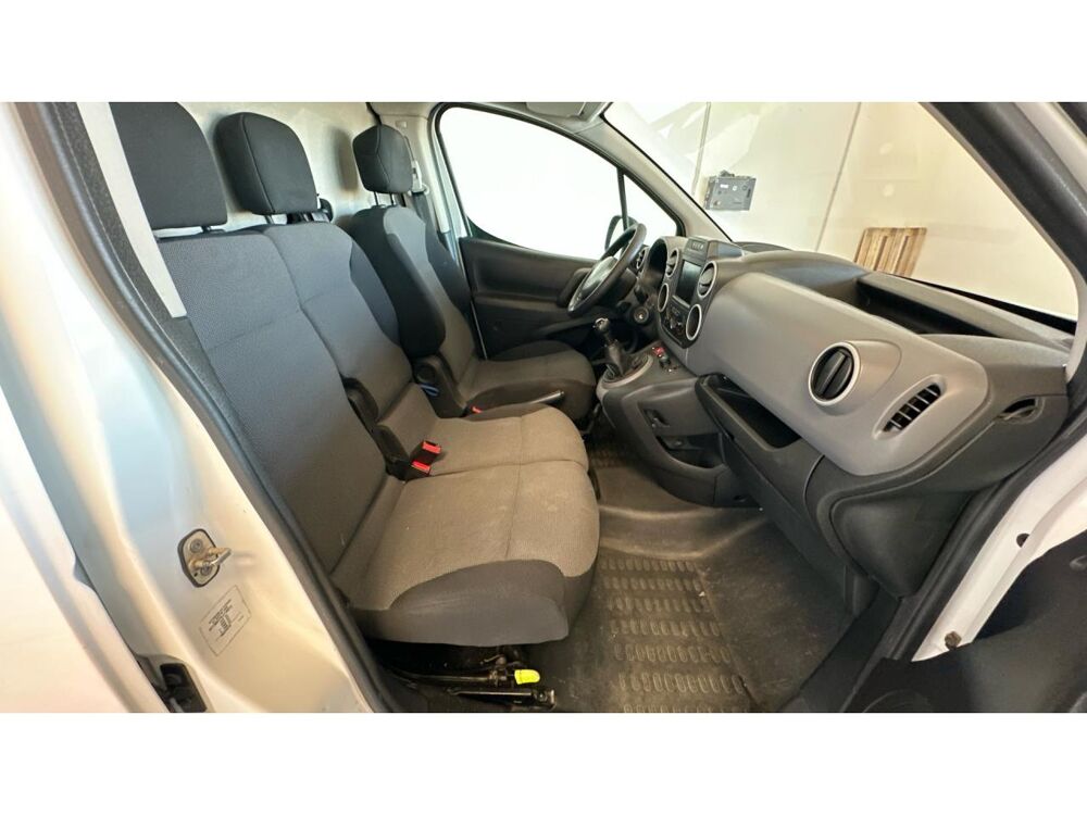 Berlingo 1.6 HDI 100 ch Confort - RADARS RECULS - CARPLAY - DISTRI FA 2018 occasion 17600 Saujon