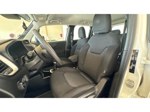 Renegade - 120 4x2 Limited / SUIVI FACTURE / DETECTEUR ANGLE MORT / 2019 occasion 17600 Saujon