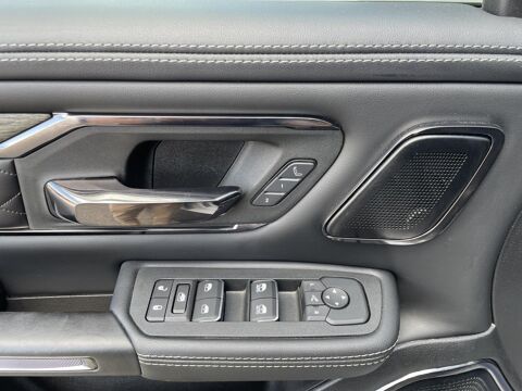 RAM 1500 CREW LIMITED NIGHT EDITION BOX HAYON MULTI 2025 occasion 91830 Le Coudray-Montceaux