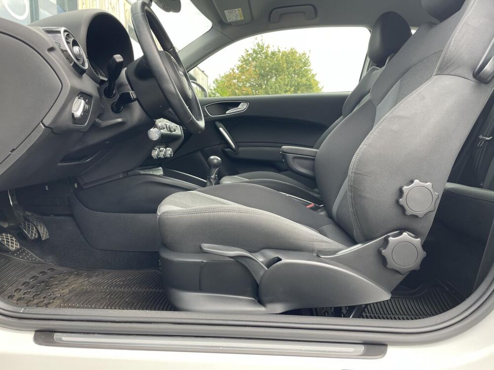 A1 1.0 TFSI 95 CH ULTRA ACTIVE PH 2-HIST COMPLET AUDI-GARANTIE 2016 occasion 33127 Saint-Jean-d'Illac