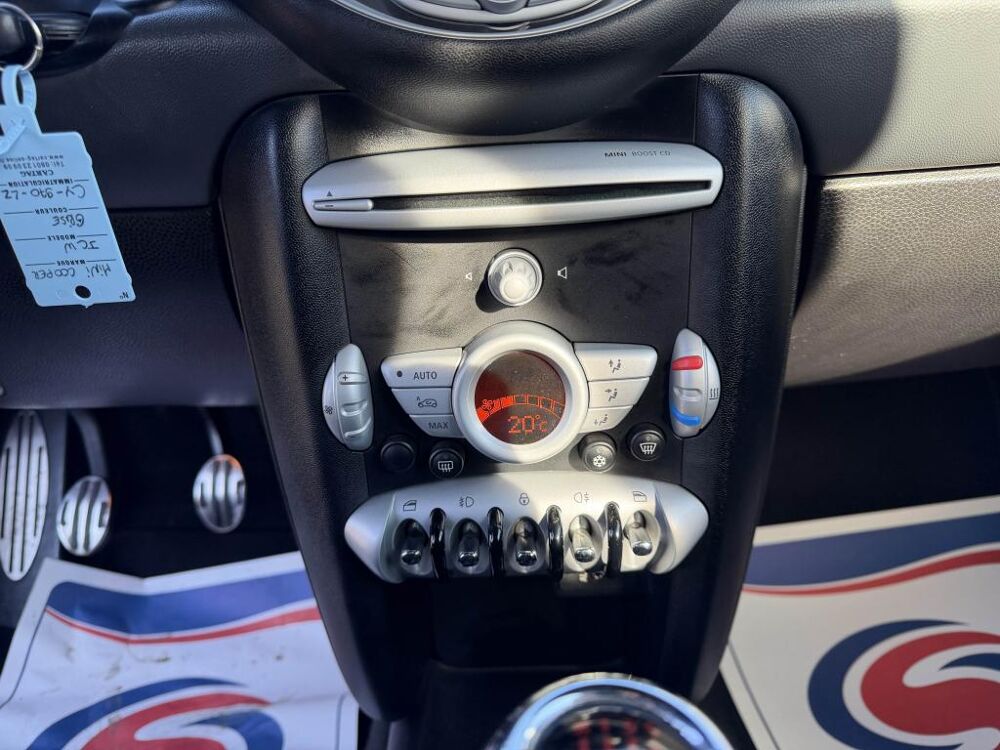 Cooper D R56 1.6i - 211 John Cooper Works - Clim + SUIVI COMPLET AVEC 2009 occasion 19100 Brive-la-Gaillarde