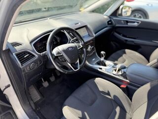 S-MAX TITANIUM - 2.0 - 150CH- 7PL - TOIT PANO - SIEGES CHAUFFANTS 2019 occasion 13760 Saint-Cannat