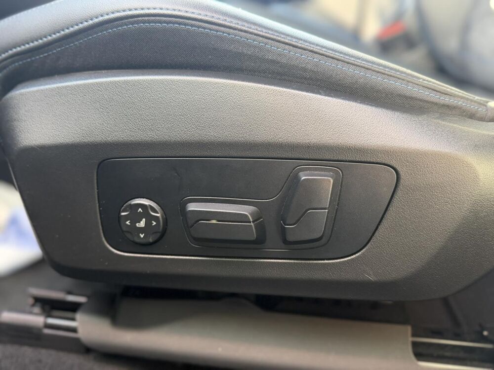 X2 sDrive 20i BVA U10 M Sport avec Si&egrave;ges &eacute;lectriques et Harman 2024 occasion 35300 Foug&egrave;res