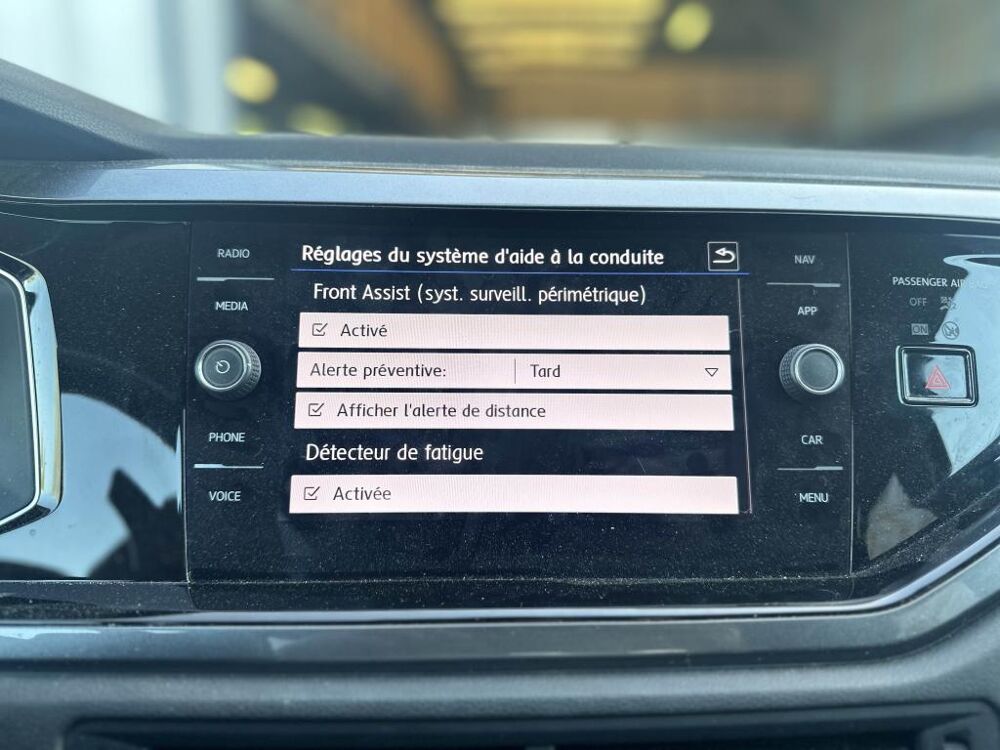 Polo VI 1.0 TSI Copper Line - CAMERA, CARPLAY, CIEL ETOILE, JANTE 2019 occasion 13760 Saint-Cannat
