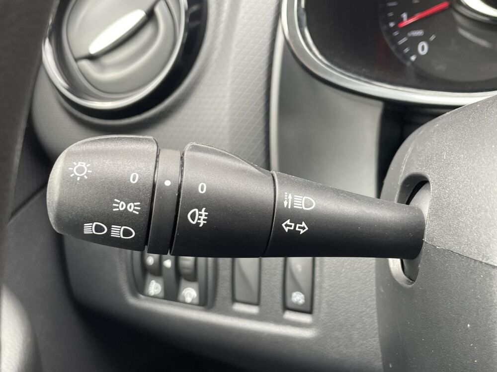 Clio 1.5 Energy dCi / 11 000 km / 75 Ch / Finition Trend / 1&egrave;re m 2019 occasion 50640 Le Teilleul