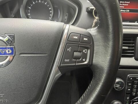 V40 T2 - 122  BERLINE Momentum Business PHASE 2 2016 occasion 77185 Lognes