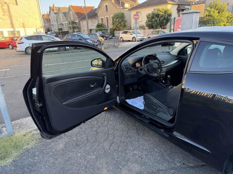 M&eacute;gane Coup&eacute; 1.5 Energy dCi - 110 Bose gps + clim + camera AR + Rad 2014 occasion 19100 Brive-la-Gaillarde