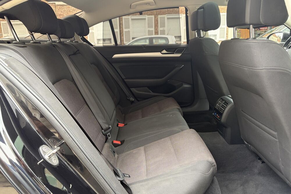 Passat VOLKSWAGEN 1.6 TDI 120 DSG7 TOIT OUVRANT CAM&Eacute;RA ENTRETIEN 2019 occasion 78760 Jouars-Pontchartrain