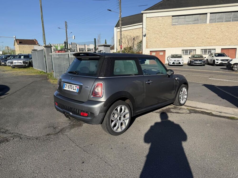 Cooper D R56 1.6i - 211 John Cooper Works - Clim + SUIVI COMPLET AVEC 2009 occasion 19100 Brive-la-Gaillarde