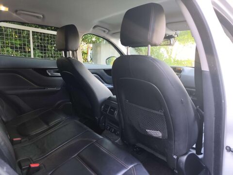 F-PACE 2.0 D - 180 - BVA - Stop/Start Prestige 2017 occasion 77185 Lognes