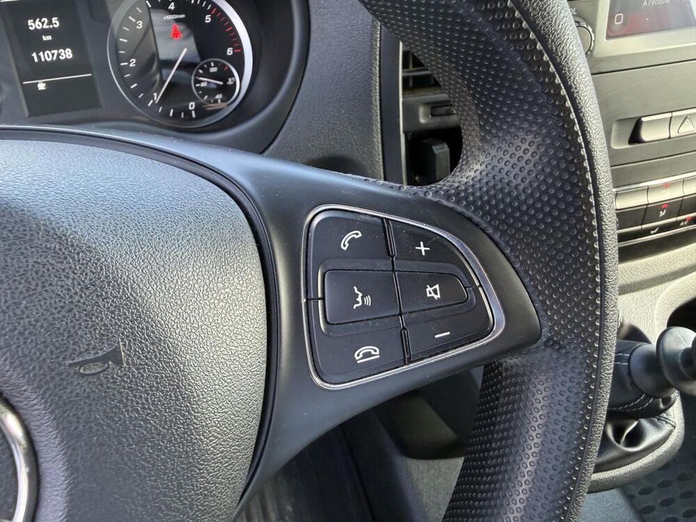 Vito 110 CDI COMPACT FWD FIRST 2021 occasion 49070 Beaucouz&eacute;