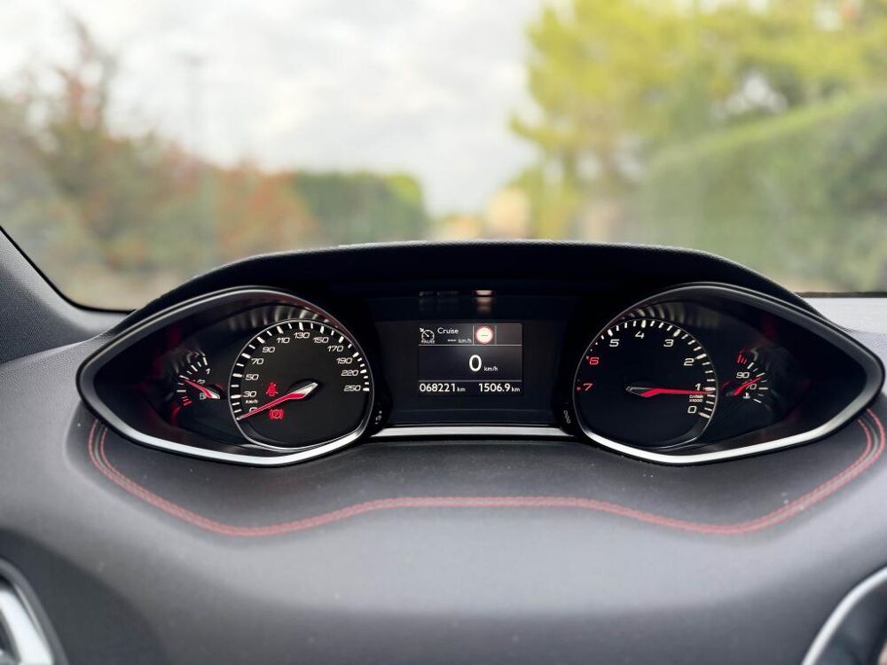 308 GT LINE 130 - CAM - CARPLAY - ETHANOL HOMOLOGUE 2018 occasion 13760 Saint-Cannat