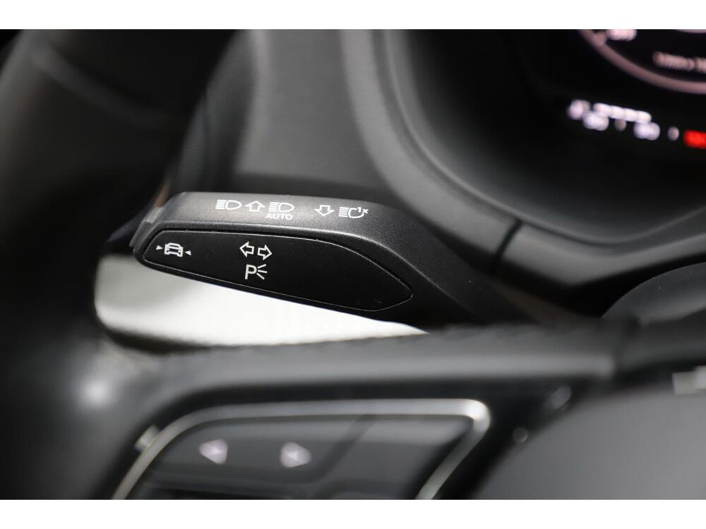 Q2 1.5 35 TFSI 150 Advanced S-tronic 2023 occasion 06550 La Roquette-sur-Siagne