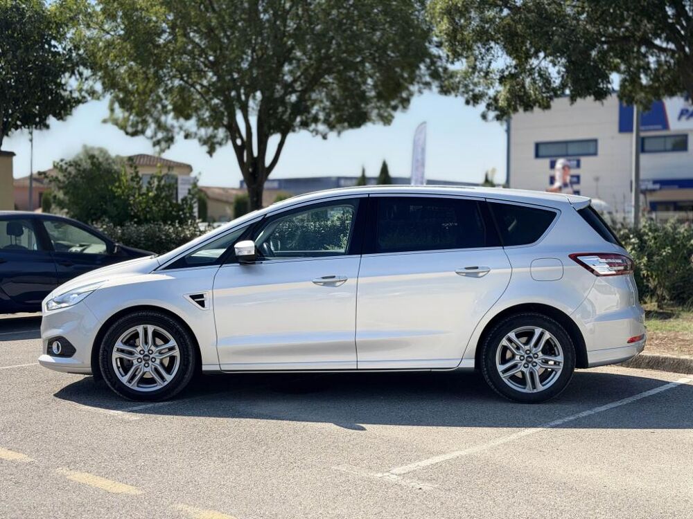 S-MAX TITANIUM - 2.0 - 150CH- 7PL - TOIT PANO - SIEGES CHAUFFANTS 2019 occasion 13760 Saint-Cannat