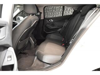 S&eacute;rie 1 116i BERLINE F40 Business Design 2023 occasion 77100 Meaux