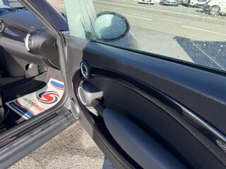 Cooper D R56 1.6i - 211 John Cooper Works - Clim + SUIVI COMPLET AVEC 2009 occasion 19100 Brive-la-Gaillarde
