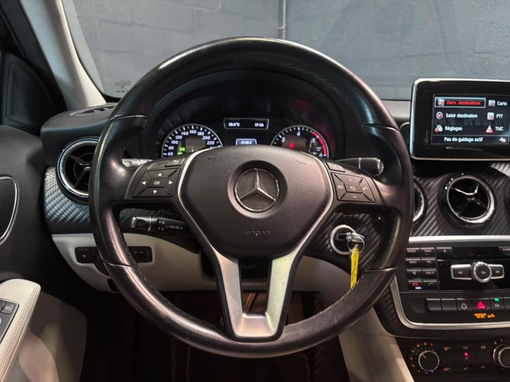 Classe GLA 200 CDI BV 7G-DCT BM X156 Intuition - GARANTIE 6 MOIS MINIM 2014 occasion 33700 M&eacute;rignac
