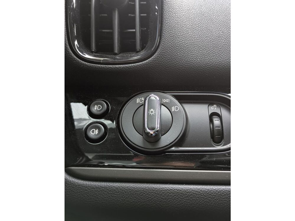 Countryman COOPER ESSENTIAL1.5I 136cv BVA F60 LCI 2023 occasion 44700 Orvault