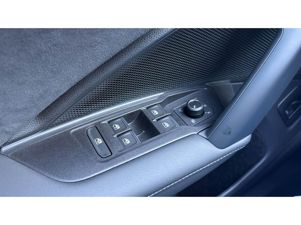 Tiguan 1.5 eTSI 150 DSG R-Line +TOIT OUVR +AFFICHAGE TETE HAUTE 2026 occasion 81580 Soual