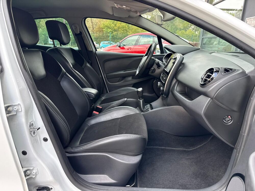 Clio IV 0.9 Energy TCe 90 Intens, 10990? ou 233,48? par mois pend 2016 occasion 31660 Bessi&egrave;res