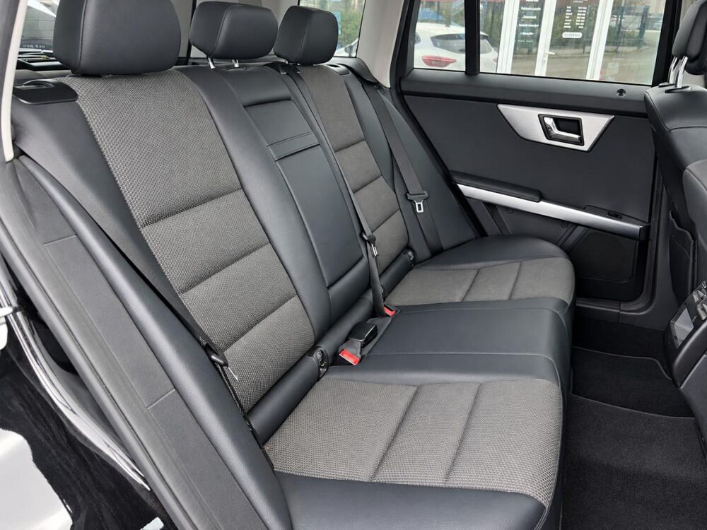 Classe GLK 220 CDI 170 - BVA G-Tronic PHASE 2 - ATELAGE / SUIVI MERCEDE 2011 occasion 49070 Beaucouz&eacute;